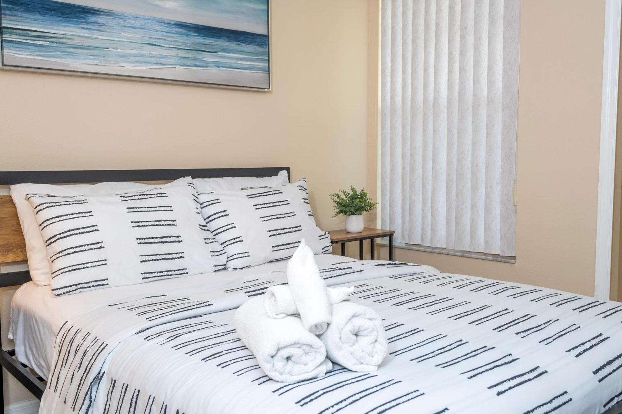 Beautiful Cozy Retreat Near Disney - Spacious Condo Kissimmee Eksteriør bilde